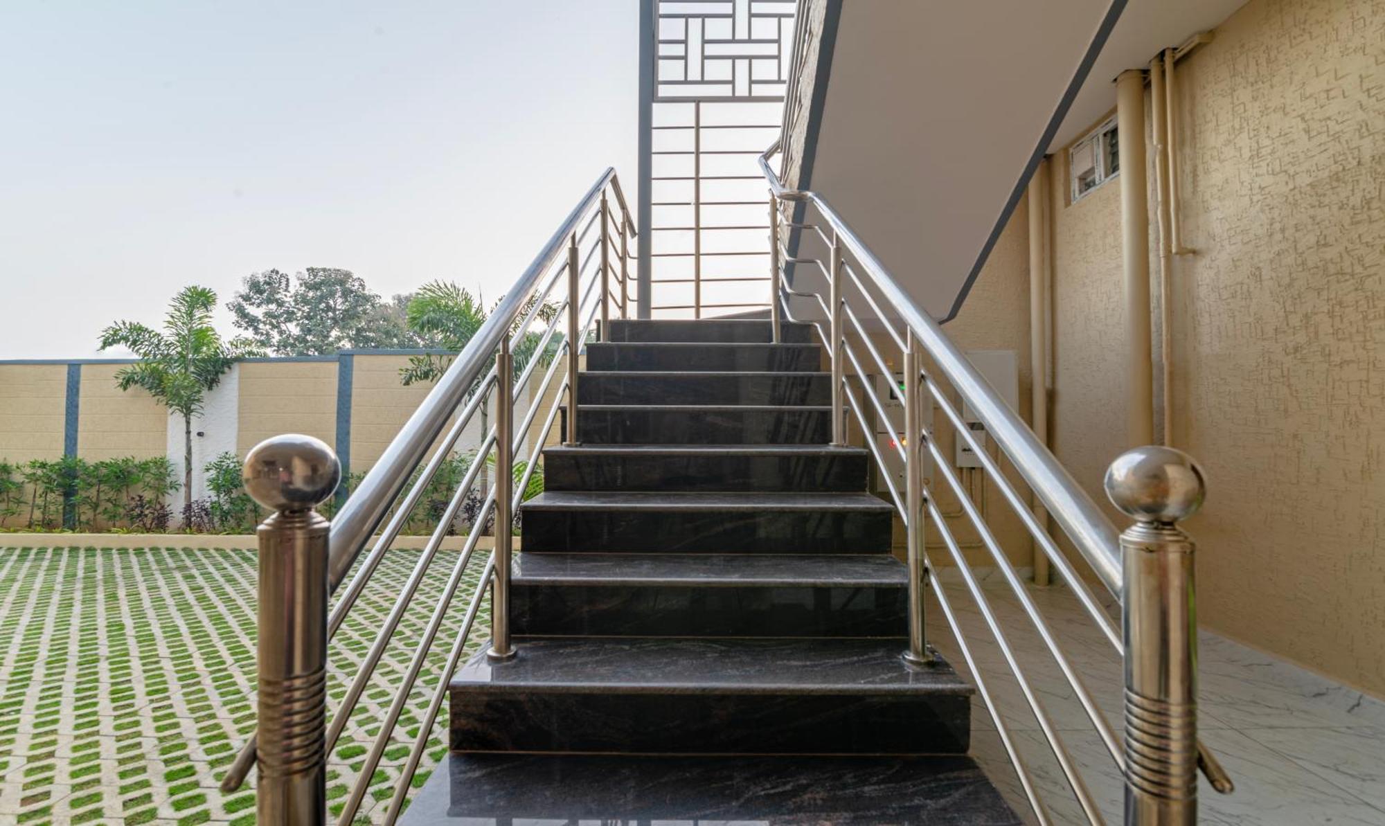Itsy Hotels Kurinji Stay Inn Йелагири Екстериор снимка
